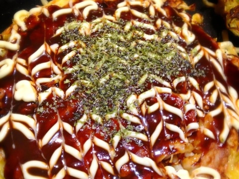 うどんでボリューム満点!モダン焼き風お好み焼き